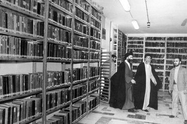 رهبر شهید چه رمان هایی را معرفی کرده بودند؟