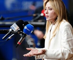 واکنش جورجیا ملونی به وضعیت اسپانیا: دست روی دست نخواهیم گذاشت