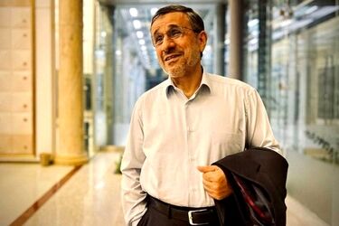 ماجرای خواستگاری زیباترین خانم مدل جهان از احمدی نژاد/ عکس