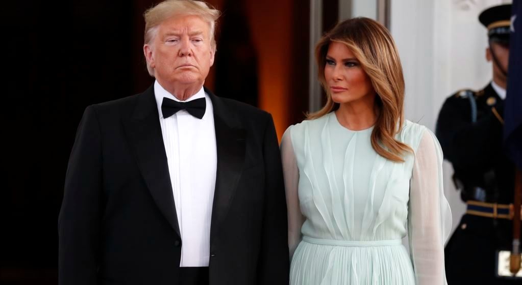 لحظه اطلاع ترامپ و همسرش از واقعه تیراندازی و ترک صحنه/ ویدئو