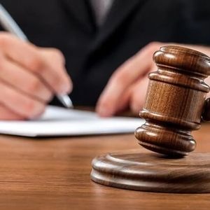 درخوست طلاق از شوهر بدنساز به خاطر کتک کاری