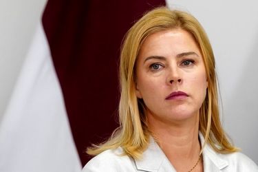 بیوگرافی و تصاویر خصوصی نخست وزیر جنجالی لتونی