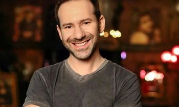 مالک میلیاردر شبکه اجتماعی مستهجن درگذشت!