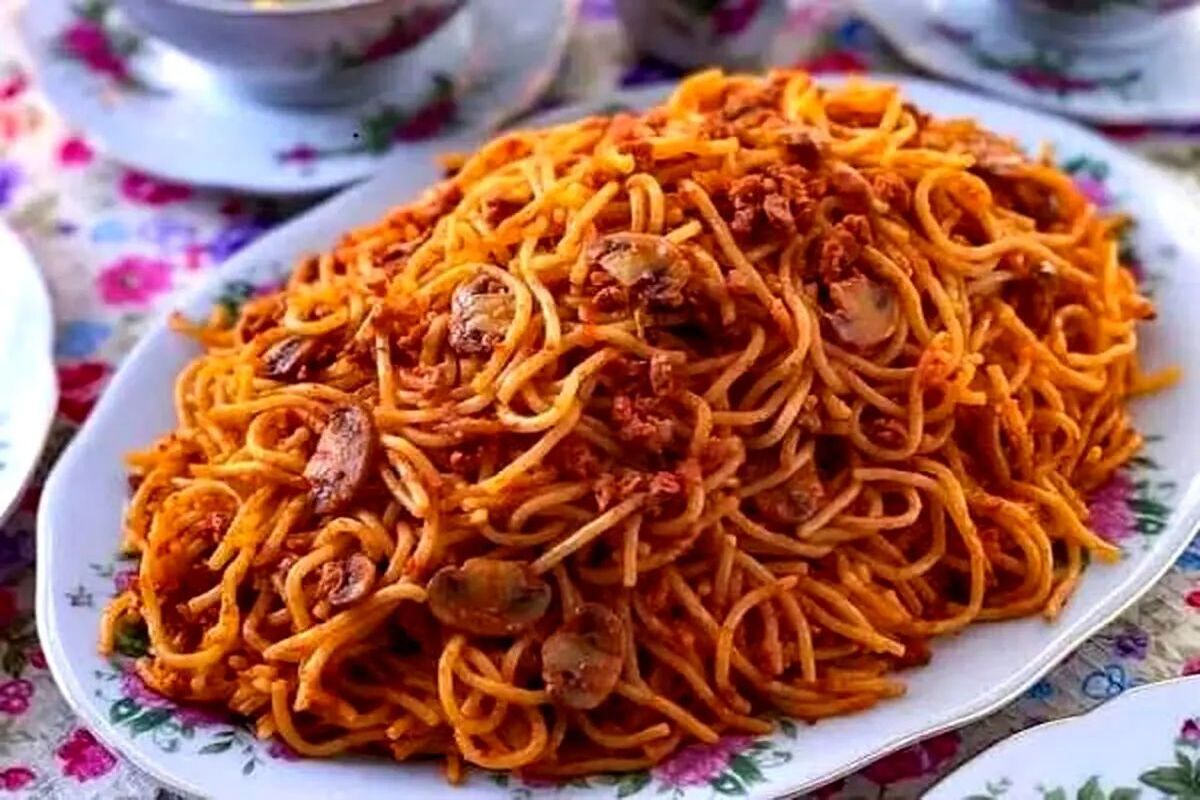 یک فاجعه/ فروش غذا به صورت لقمه‌ای/ عکس