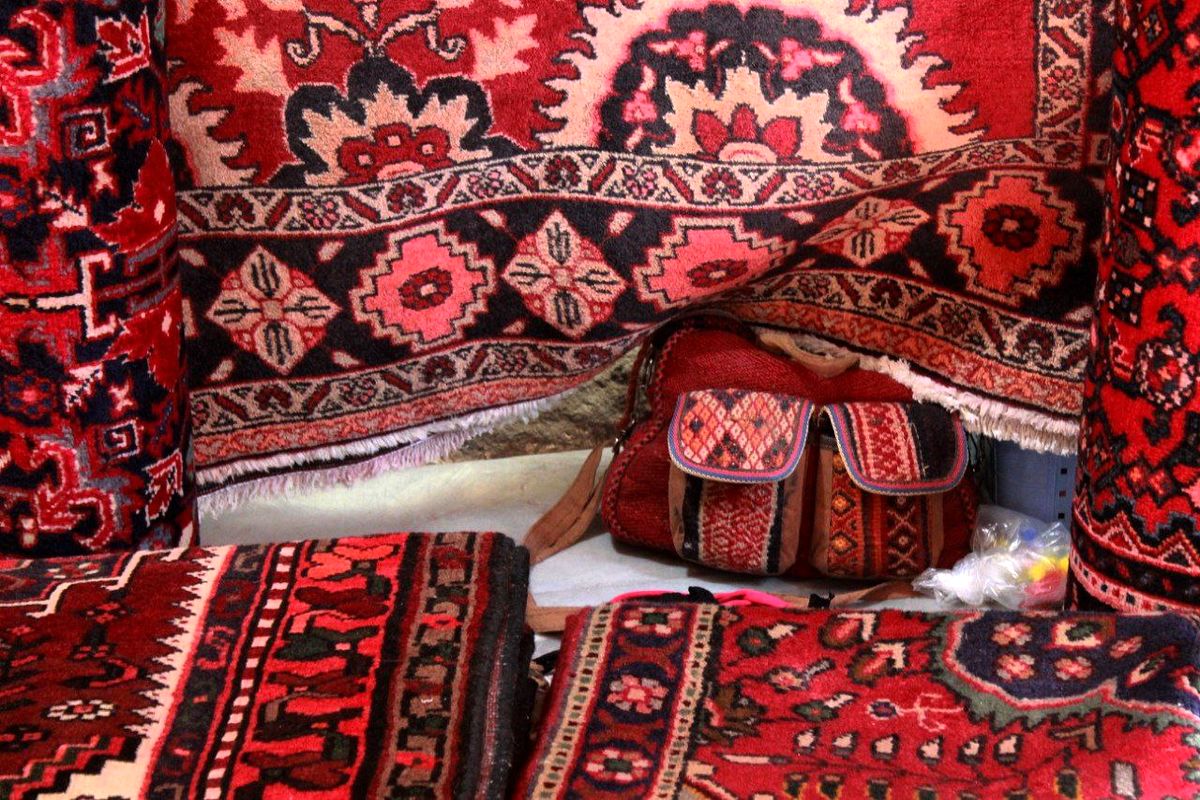 تصاویری جذاب از صنایع دستی بازار پروانه تهران