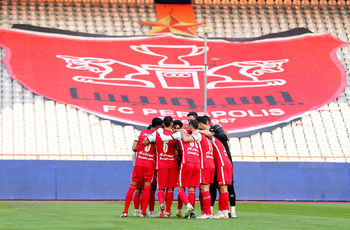 اعتراض پرسپولیس به اعلام قهرمانی زودهنگام استقلال!
